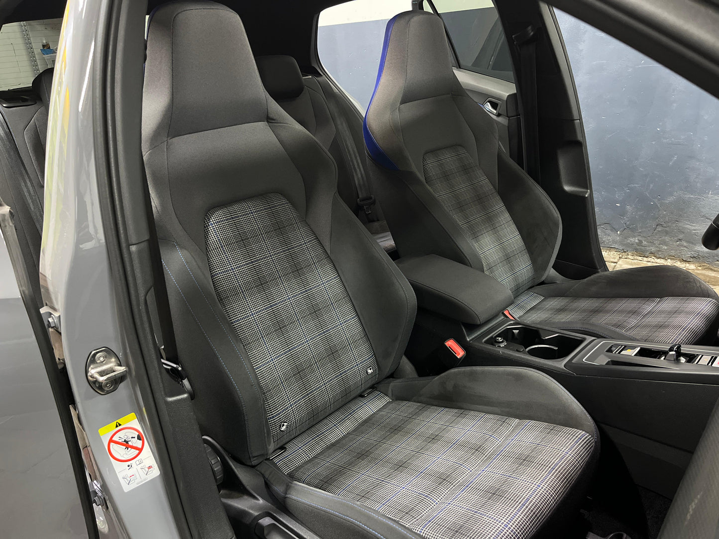 Volkswagen Golf 1.4 eHybrid GTE Matrix Pano HUD Mondsteingrau