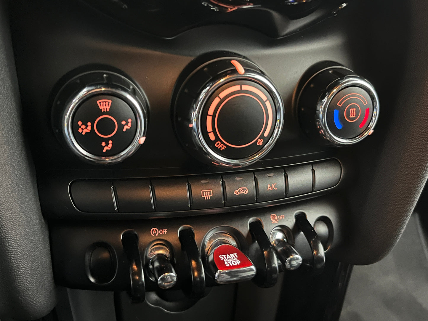 Mini 1.5 Cooper Business - John Cooper Works uitvoering - Navi - NAP