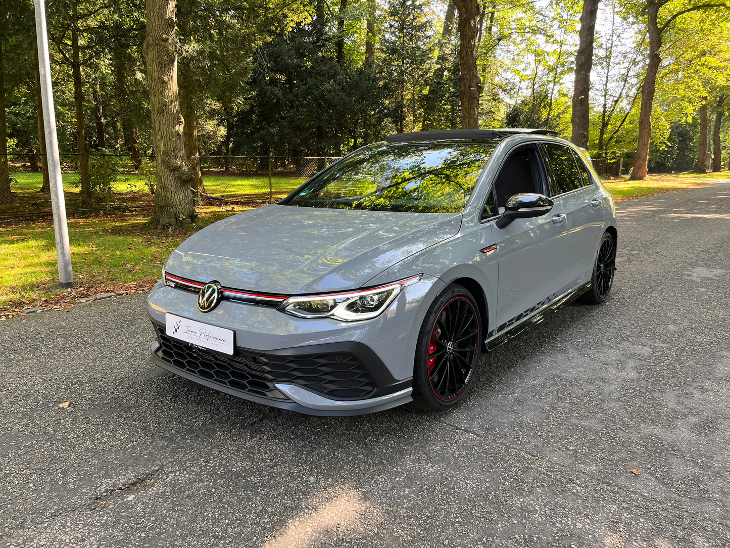 Volkswagen Golf 2.0 TSI GTI Clubsport 45 AKRAPOVIC MONDSTEIN GRAU