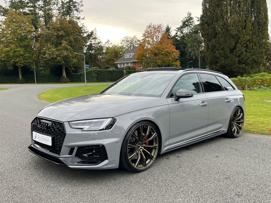 Audi RS4 2.9 TFSI Quattro | ABT | Pano | B&O | Remus | HUD| NARDO | MATRIX LED | BTW