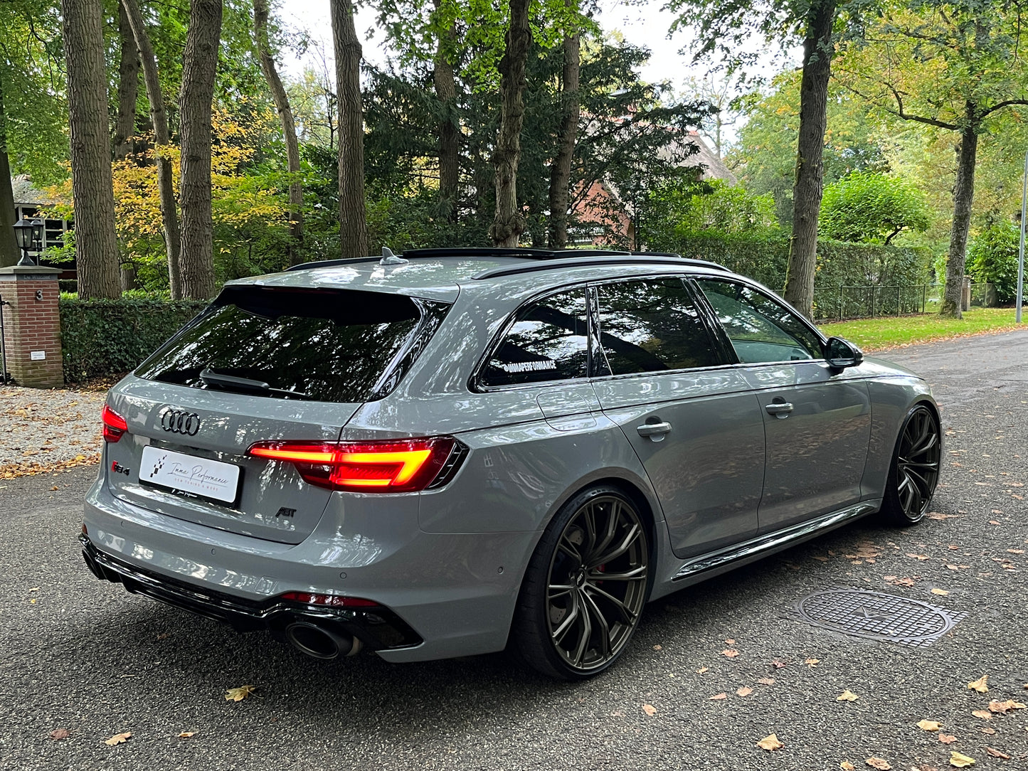 Audi RS4 2.9 TFSI Quattro | ABT | Pano | B&O | Remus | HUD| NARDO | MATRIX LED | BTW