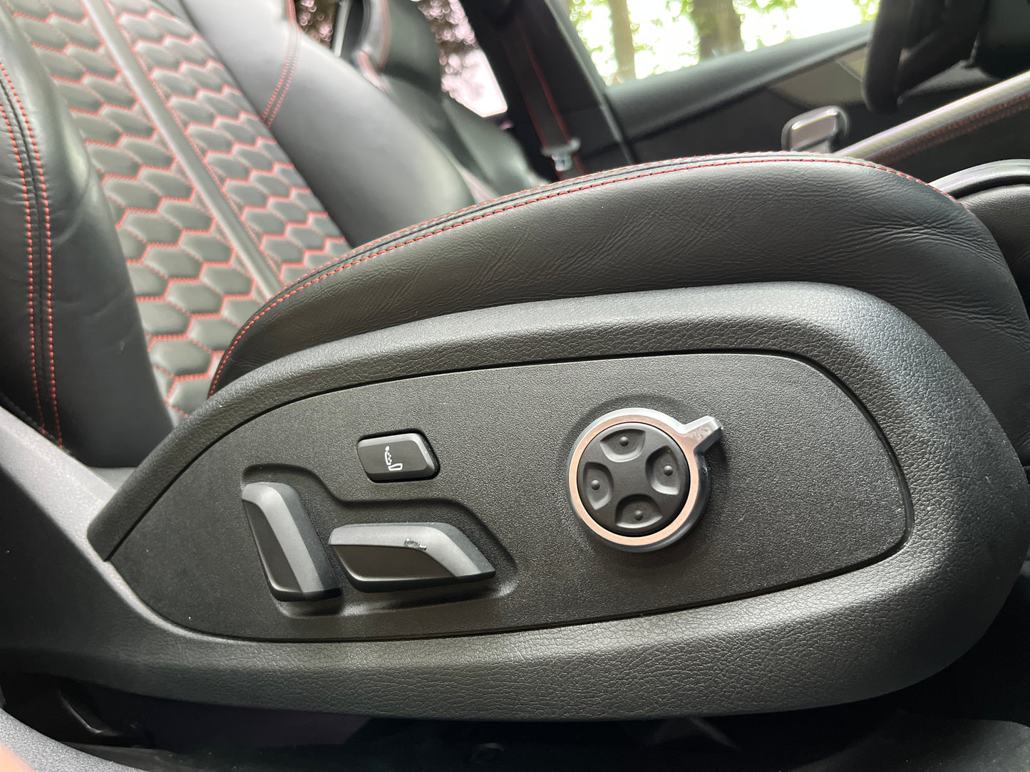 Audi RS4 2.9 TFSI Quattro | ABT | Pano | B&O | Remus | HUD| NARDO | MATRIX LED | BTW