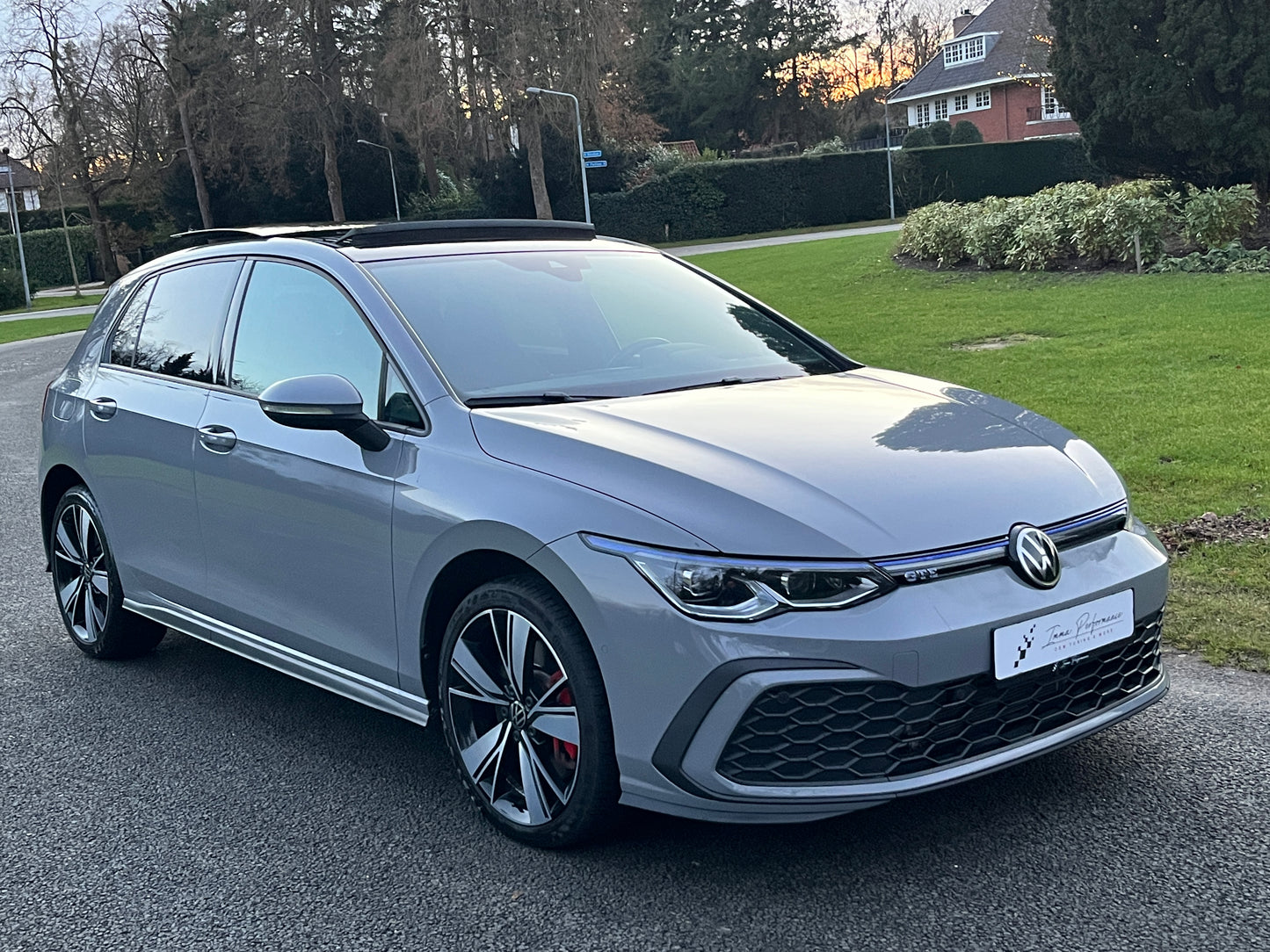 Volkswagen Golf 1.4 eHybrid GTE Matrix Pano HUD Mondsteingrau
