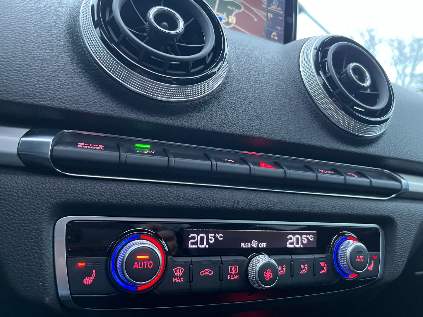 Audi A3 1.4 E-tron PluginHybrid S-Line Pano S-tronic B&O