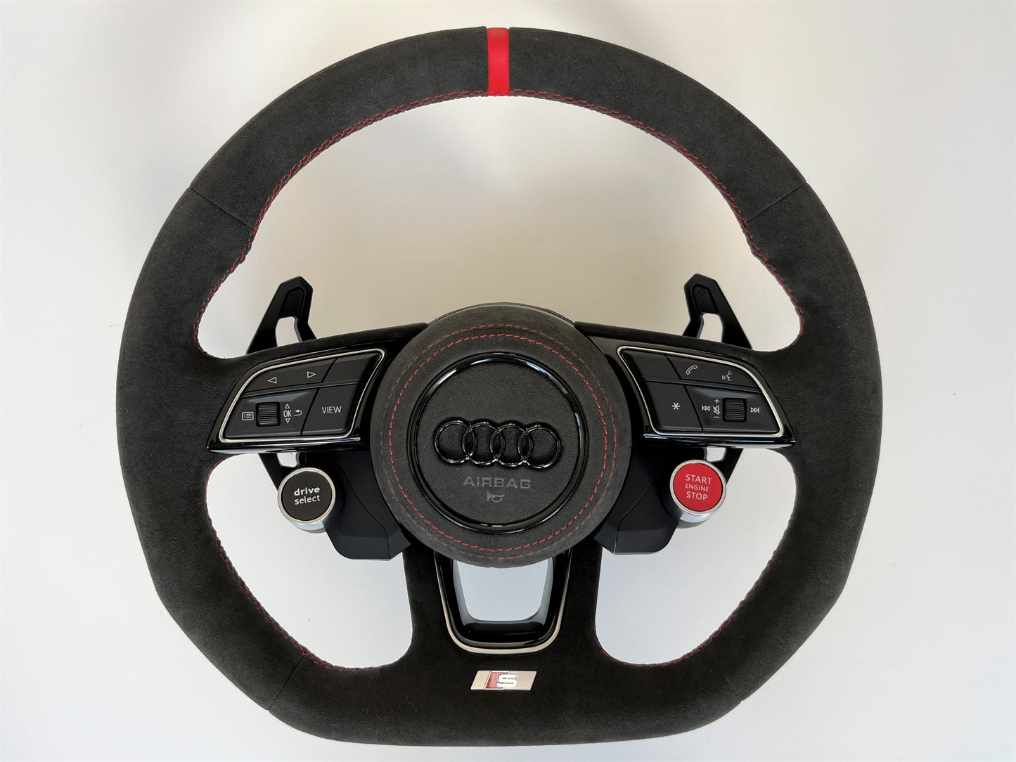 Audi A3 8V - A4 A5 B9 - Alcantara or Leather Steering Wheel
