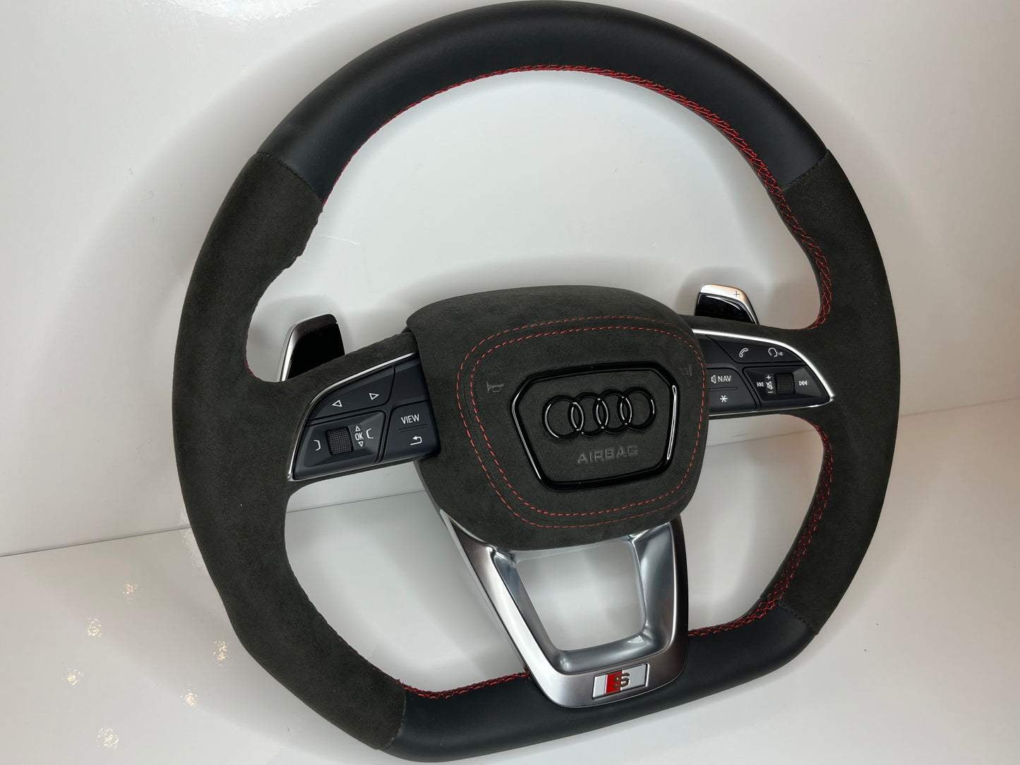 Audi Q5 Q3 Leather & Alcantara