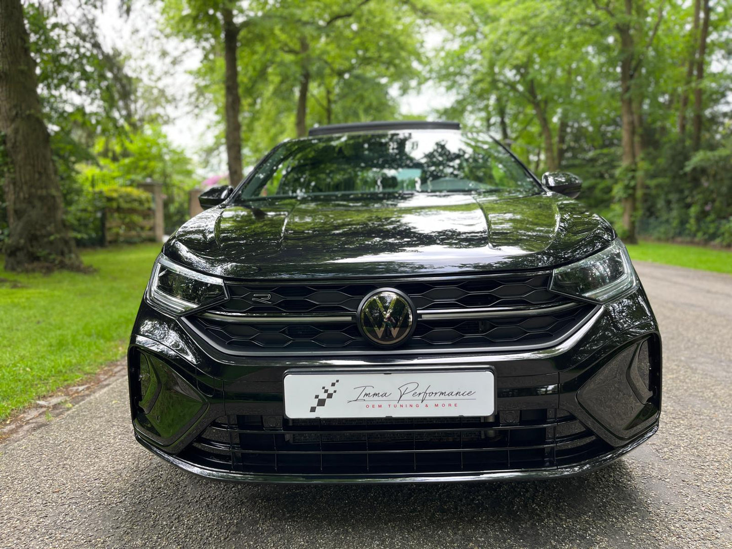 Volkswagen Taigo 1.5 TSI R-Line Pano DSG Black in Black ACC IQ Drive Sold / Verkocht!