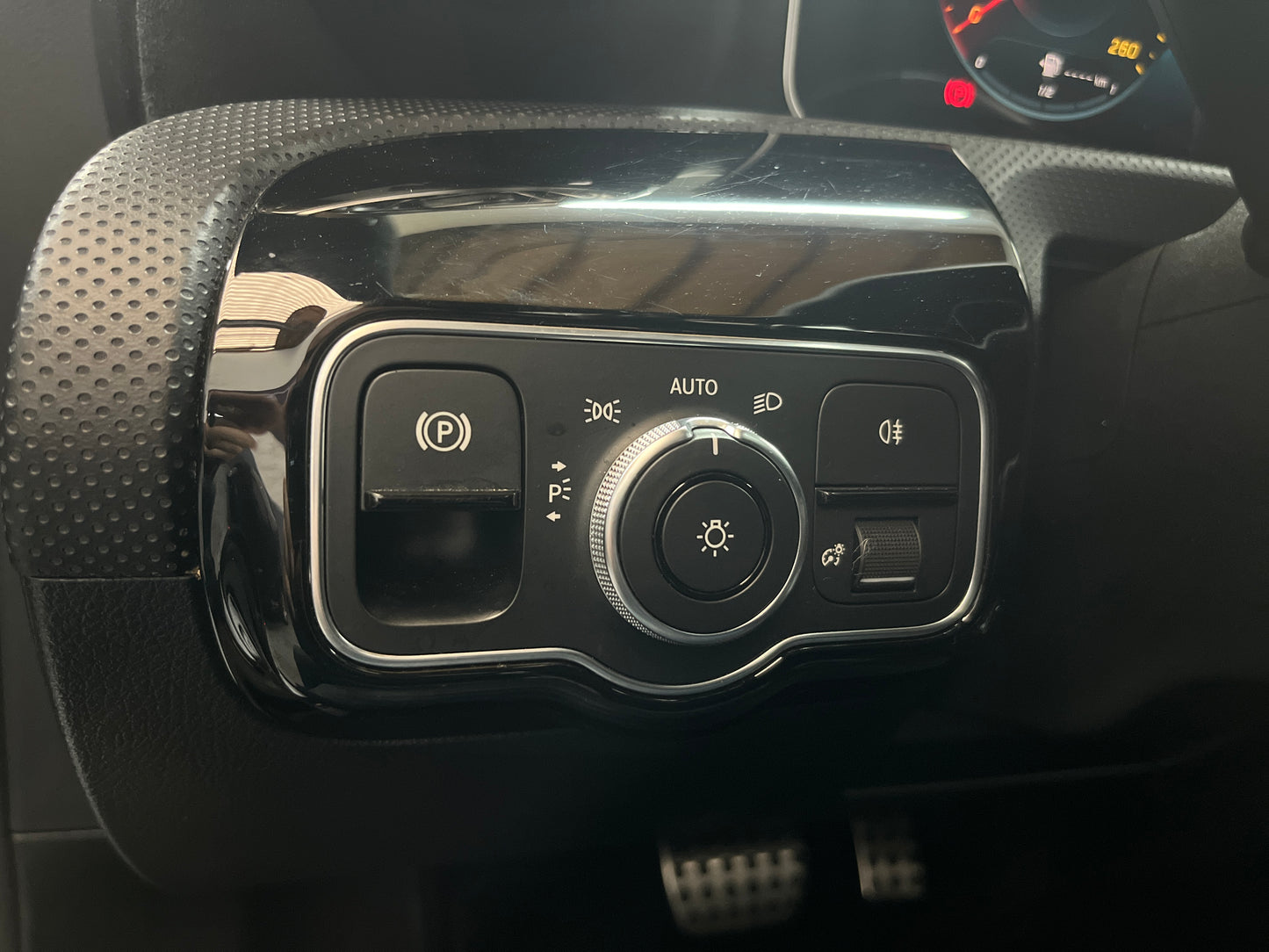 Mercedes-Benz A-klasse 200 AMG Premium - Pano - Sfeerverlichting - DAB+