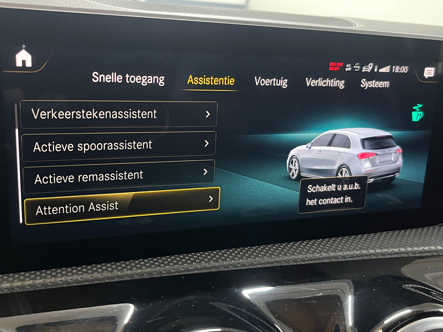 Mercedes-Benz A-klasse 200 AMG Premium - Pano - Sfeerverlichting - DAB+