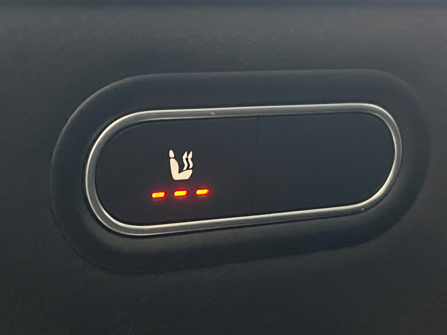 Mercedes-Benz A-klasse 200 AMG Premium - Pano - Sfeerverlichting - DAB+