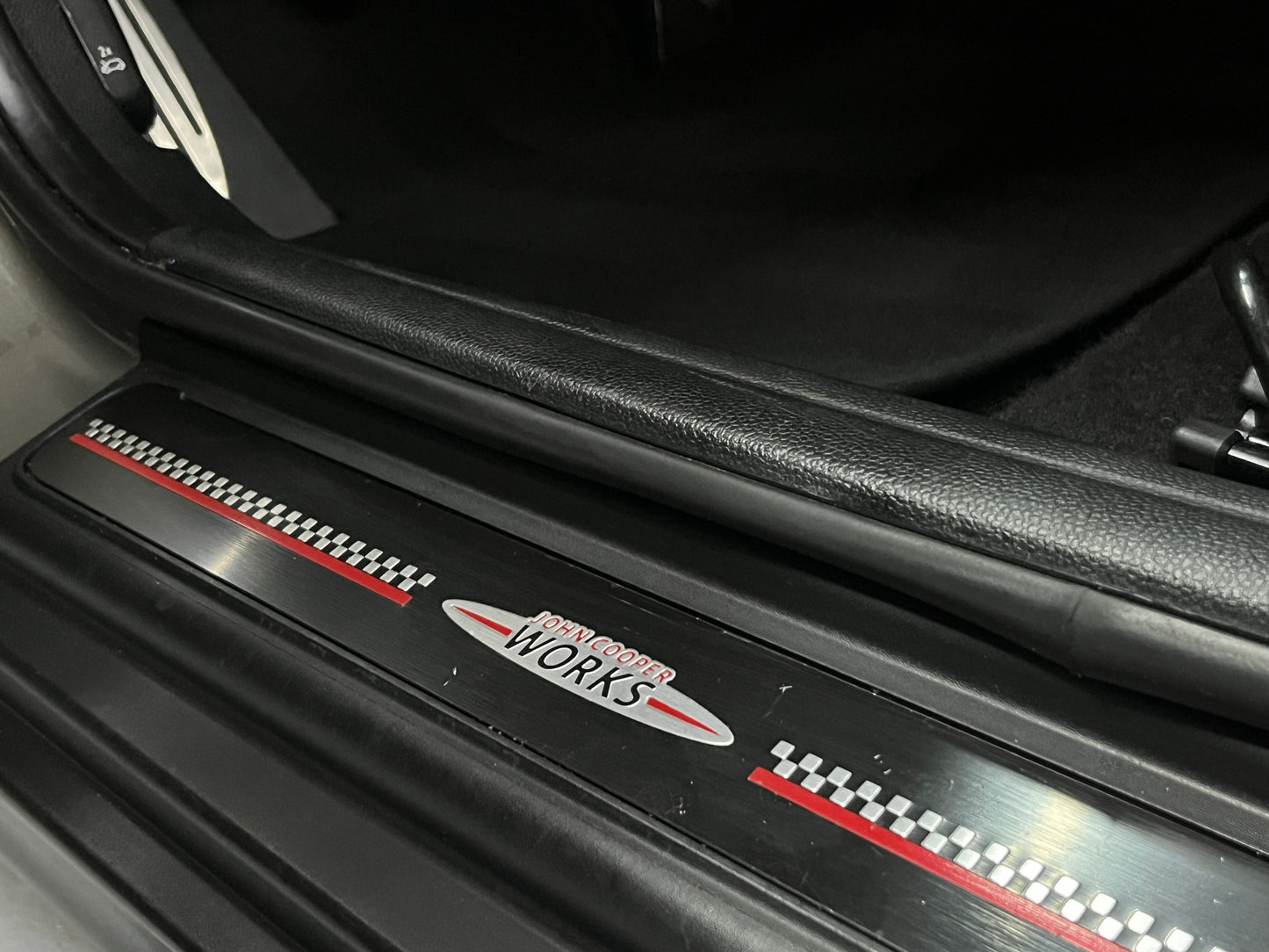 Mini 1.5 Cooper Business - John Cooper Works uitvoering - Navi - NAP