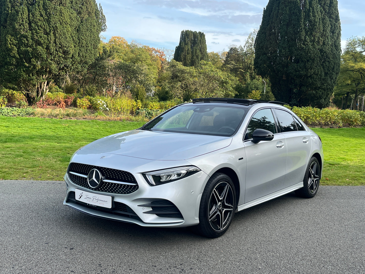 Mercedes-Benz A-klasse 250e Business Solution AMG Limited - Pano - Sfeerverlichting - DAB+