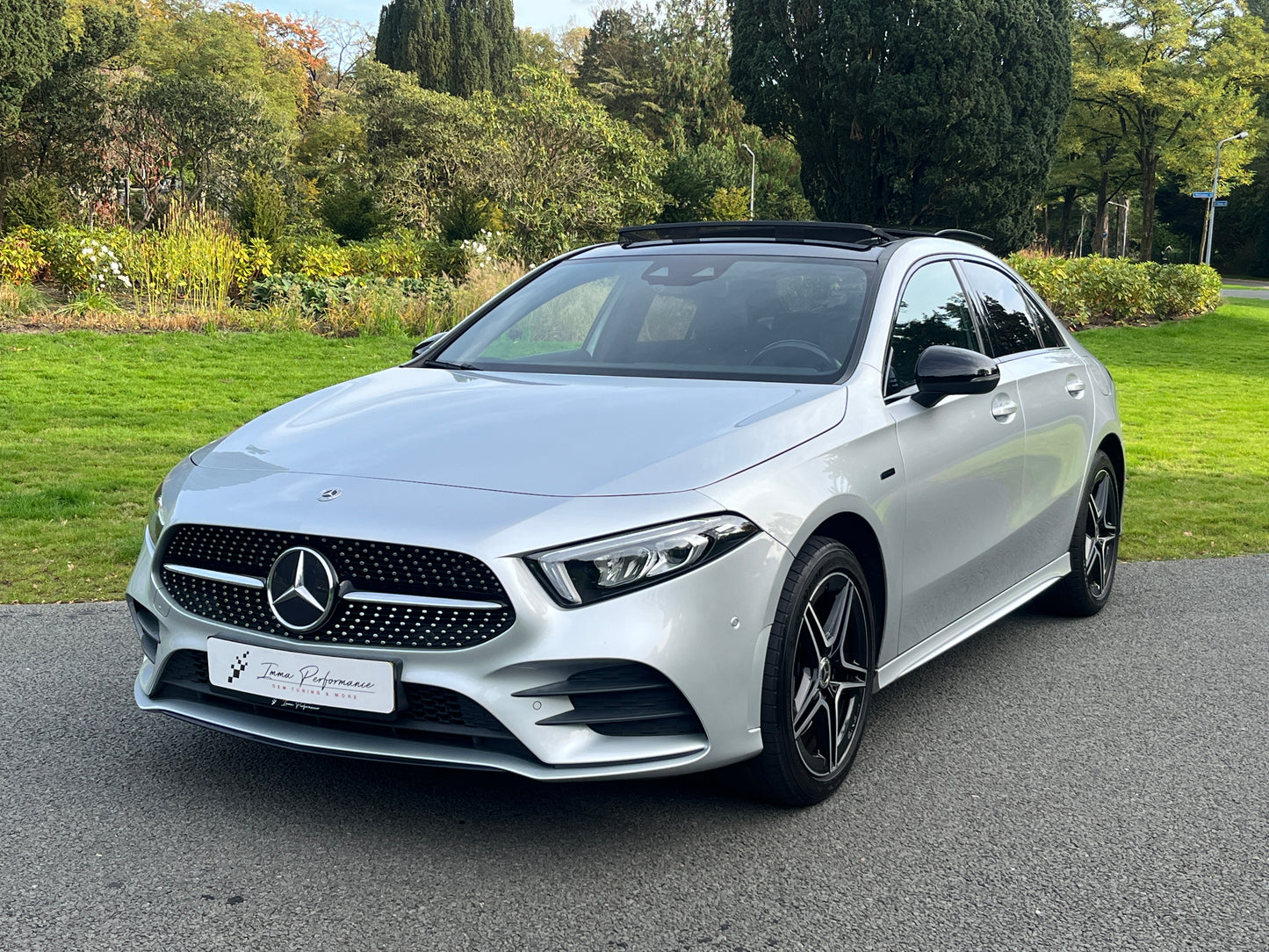 Mercedes-Benz A-klasse 250e Business Solution AMG Limited - Pano - Sfeerverlichting - DAB+