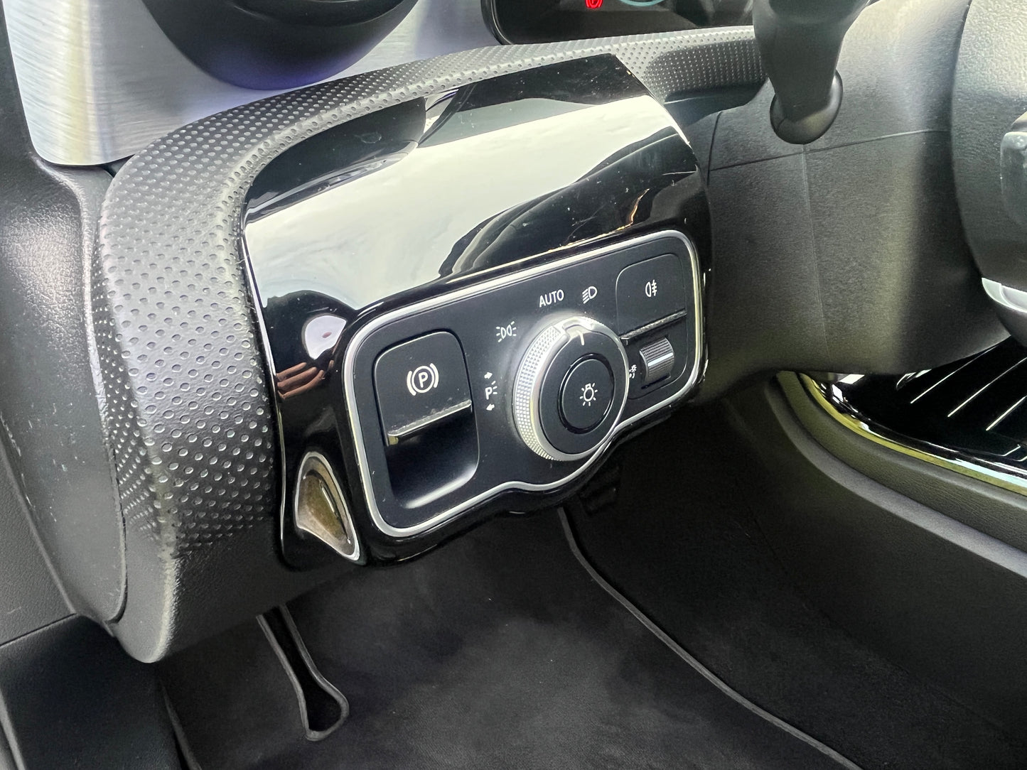 Mercedes-Benz A-klasse 250e Business Solution AMG Limited - Pano - Sfeerverlichting - DAB+