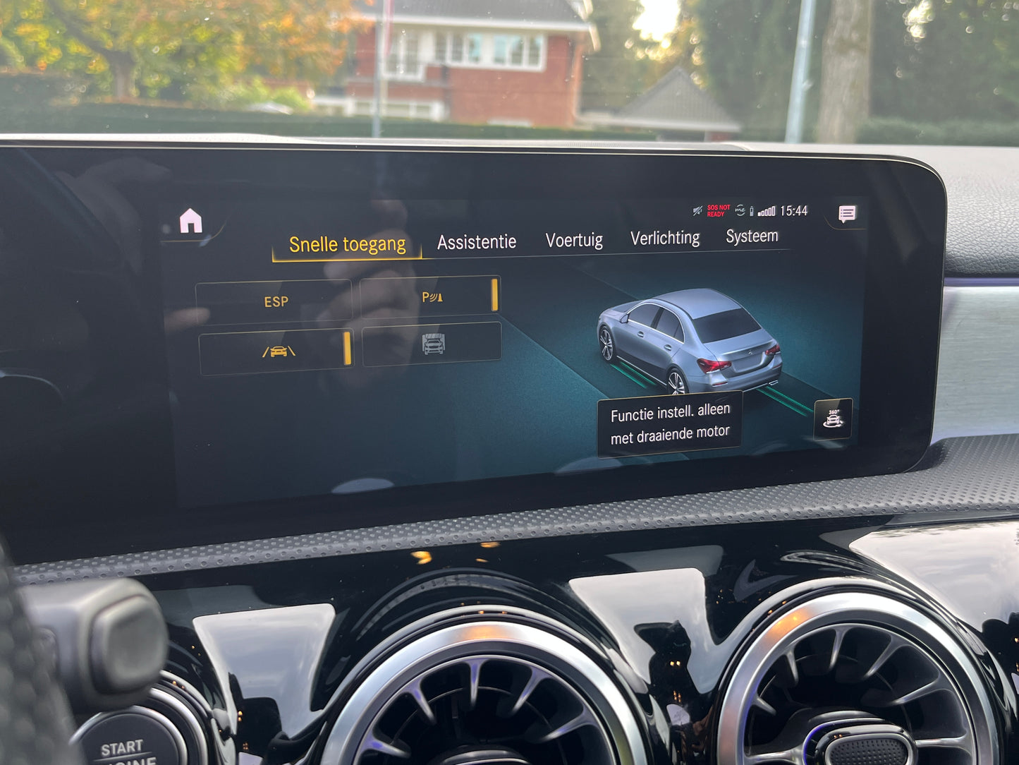 Mercedes-Benz A-klasse 250e Business Solution AMG Limited - Pano - Sfeerverlichting - DAB+