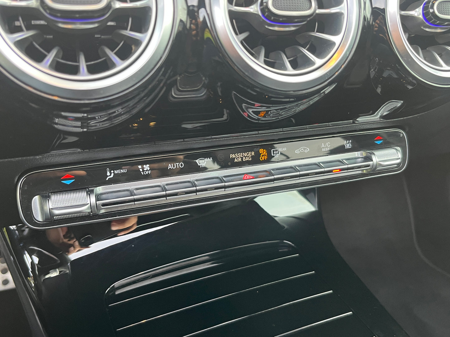 Mercedes-Benz A-klasse 250e Business Solution AMG Limited - Pano - Sfeerverlichting - DAB+