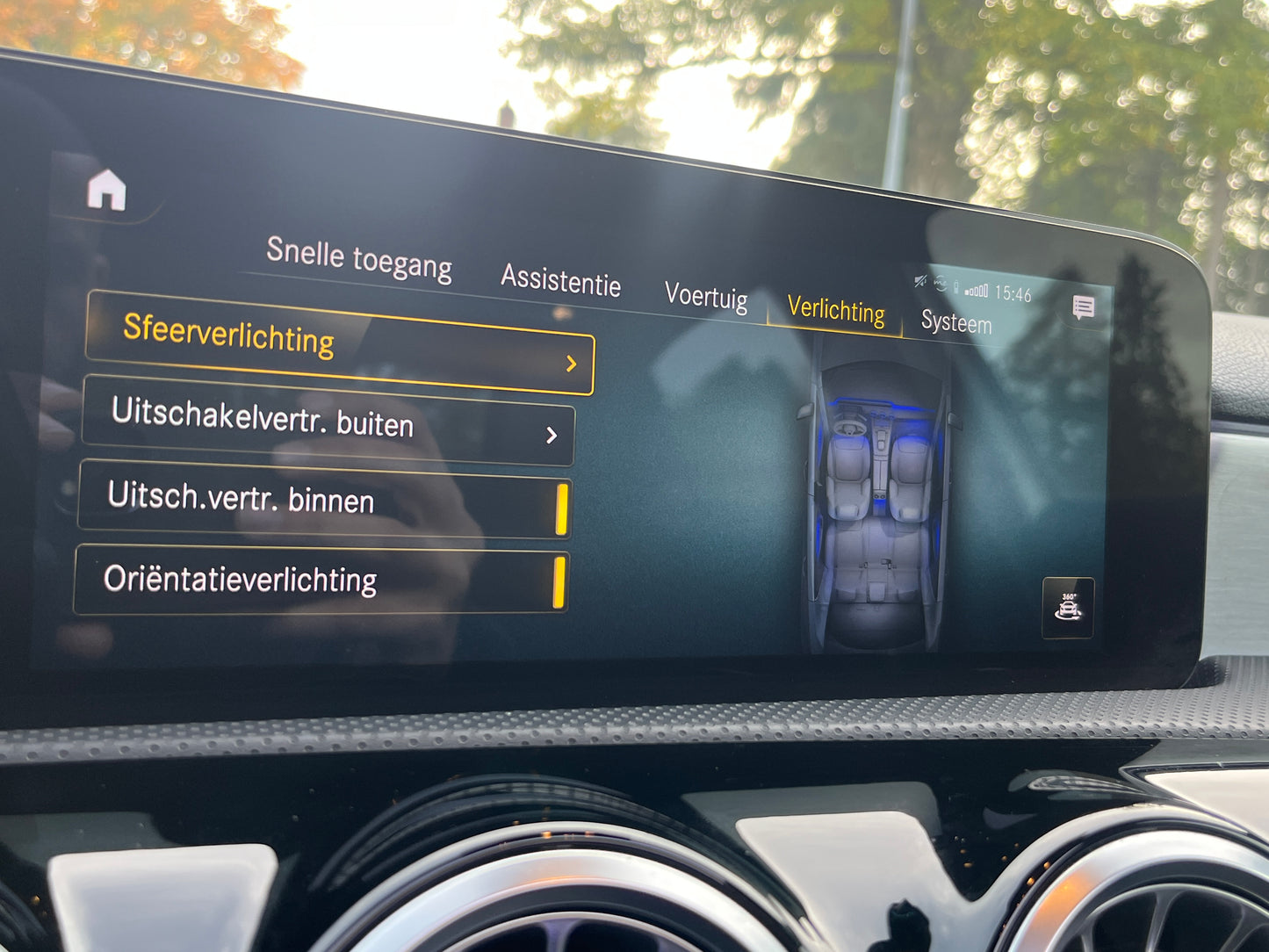 Mercedes-Benz A-klasse 250e Business Solution AMG Limited - Pano - Sfeerverlichting - DAB+