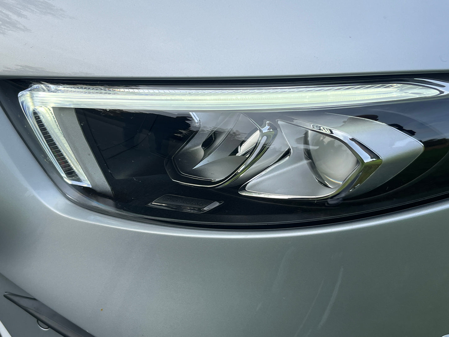 Mercedes-Benz A-klasse 250e Business Solution AMG Limited - Pano - Sfeerverlichting - DAB+