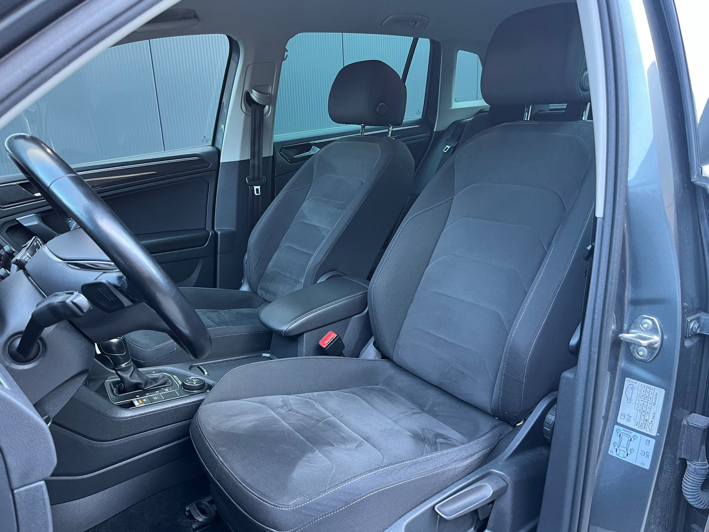 Volkswagen Tiguan 2.0 TDI 4Motion Highline Business R-Line