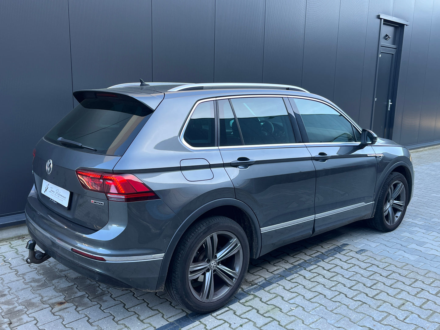 Volkswagen Tiguan 2.0 TDI 4Motion Highline Business R-Line