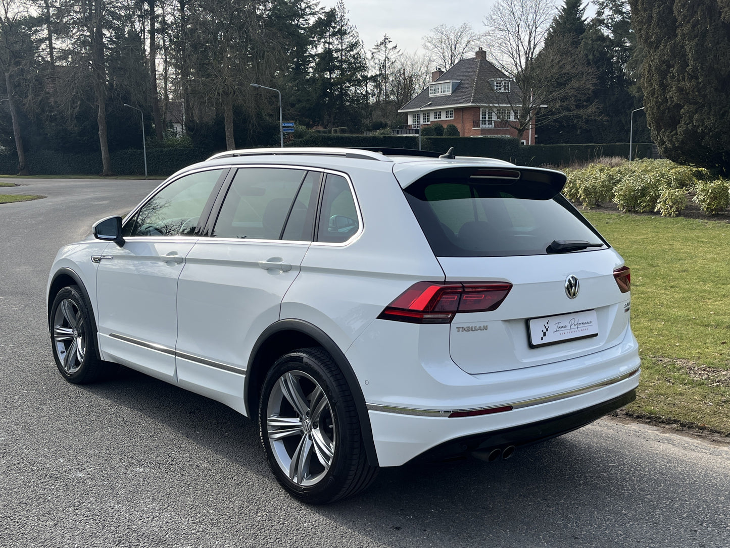Volkswagen TIGUAN 2.0 TSI 4Motion Highline R-line HUD DSG