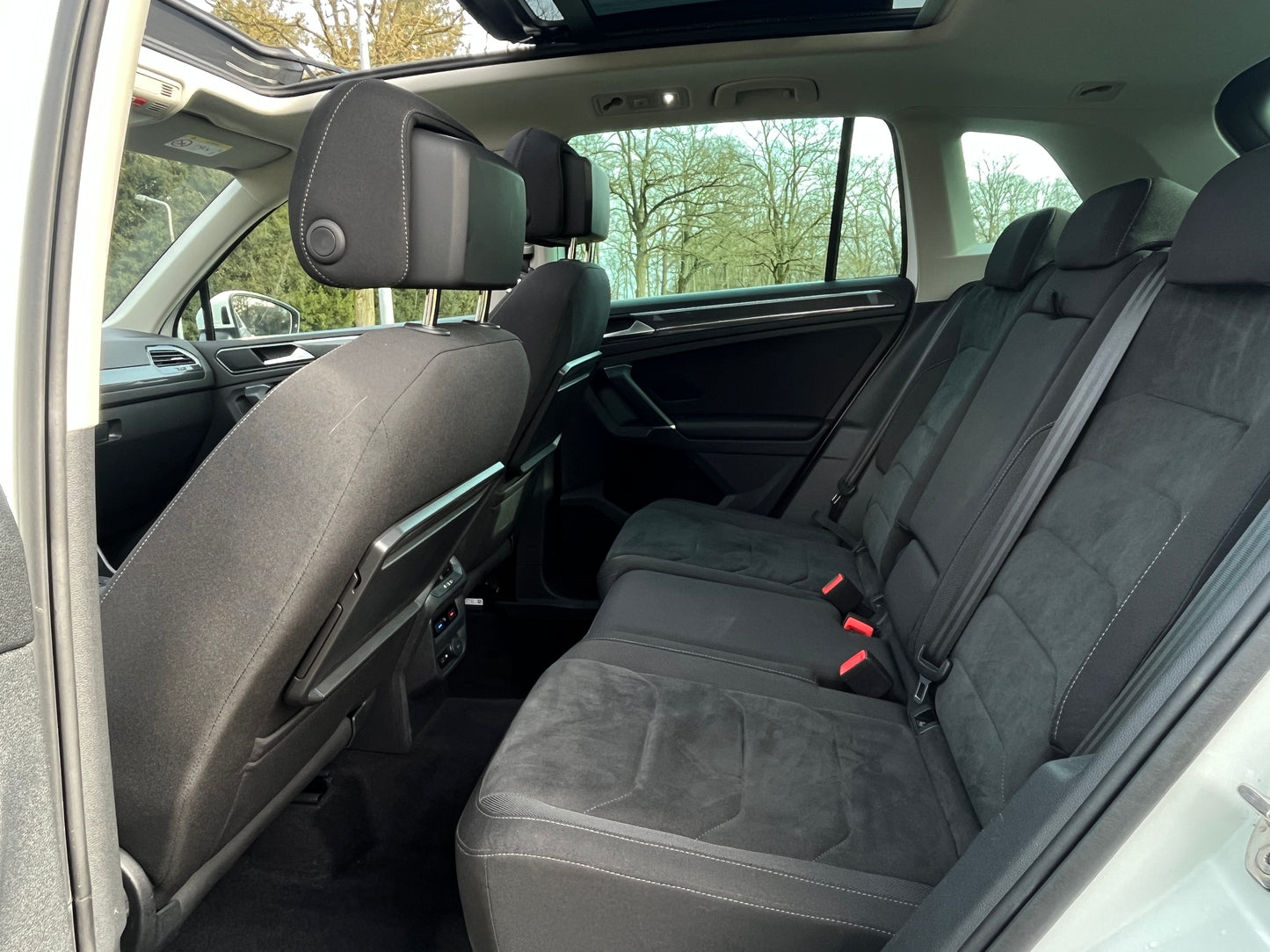 Volkswagen TIGUAN 2.0 TSI 4Motion Highline R-line HUD DSG