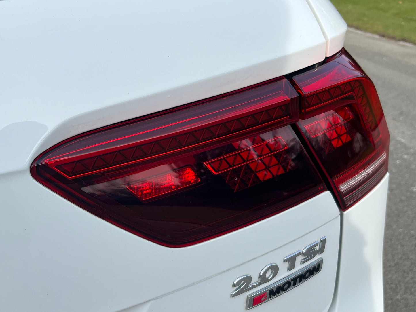Volkswagen TIGUAN 2.0 TSI 4Motion Highline R-line HUD DSG