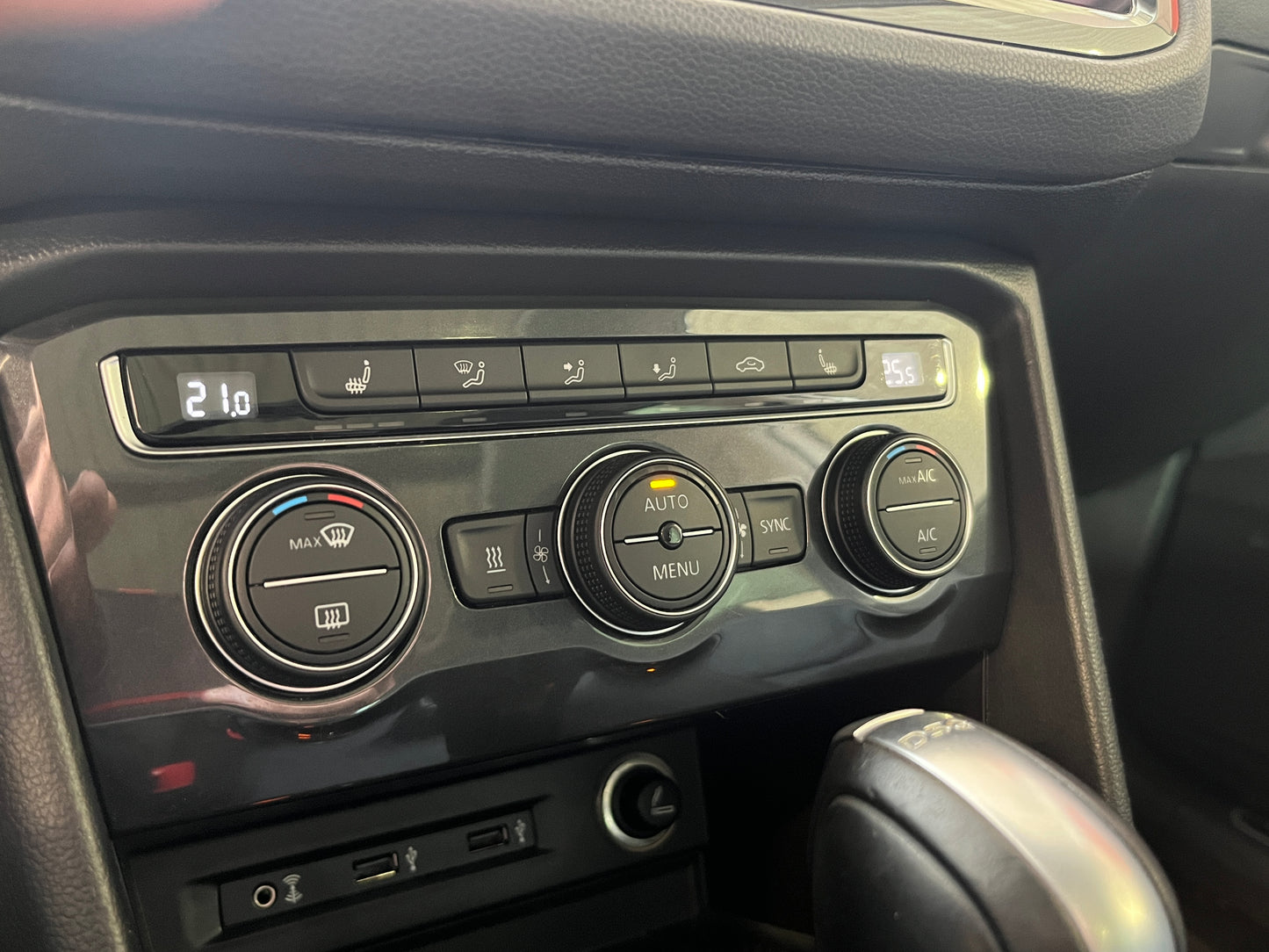 Volkswagen TIGUAN 2.0 TSI 4Motion Highline R-line HUD DSG