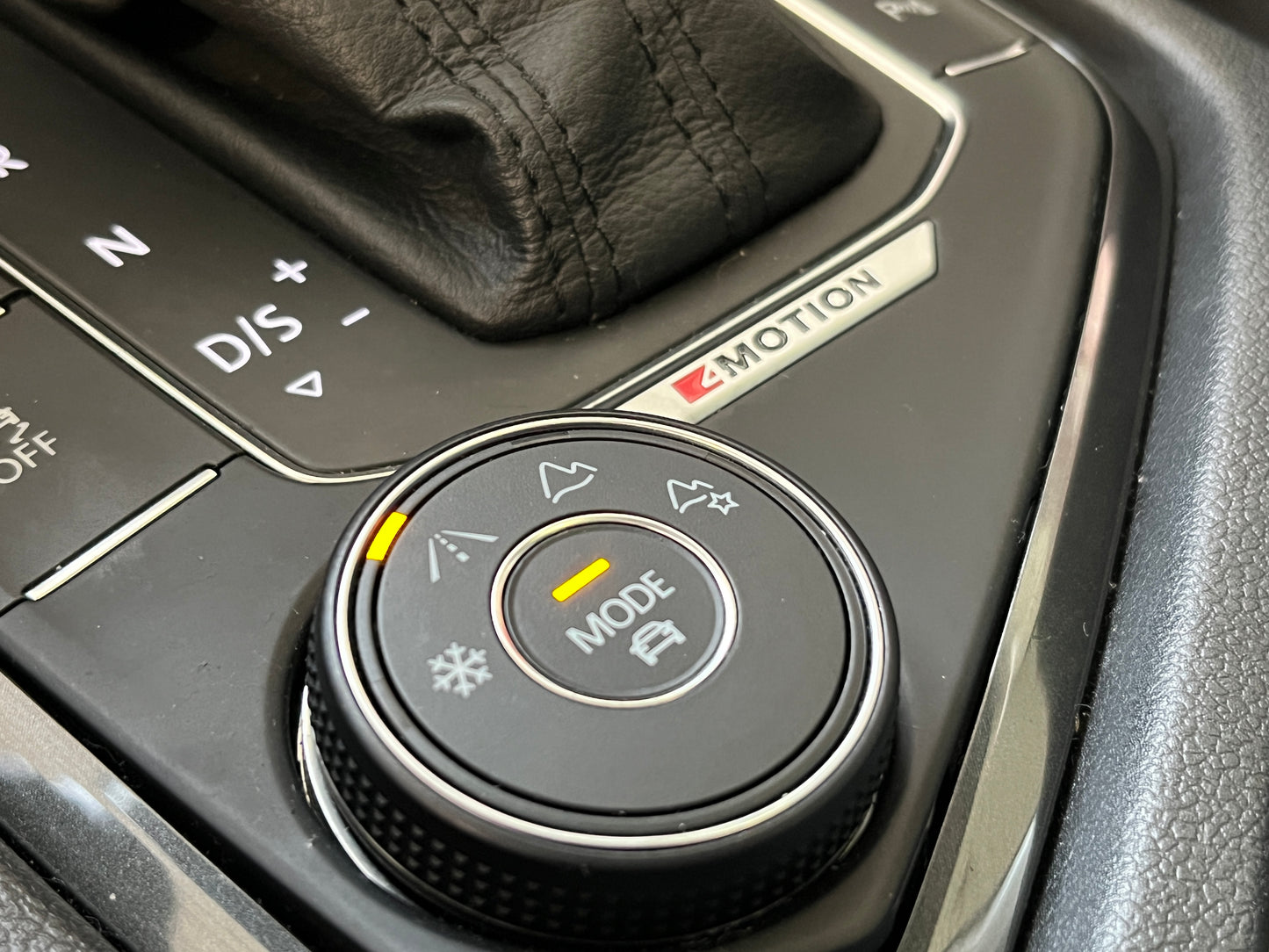 Volkswagen TIGUAN 2.0 TSI 4Motion Highline R-line HUD DSG