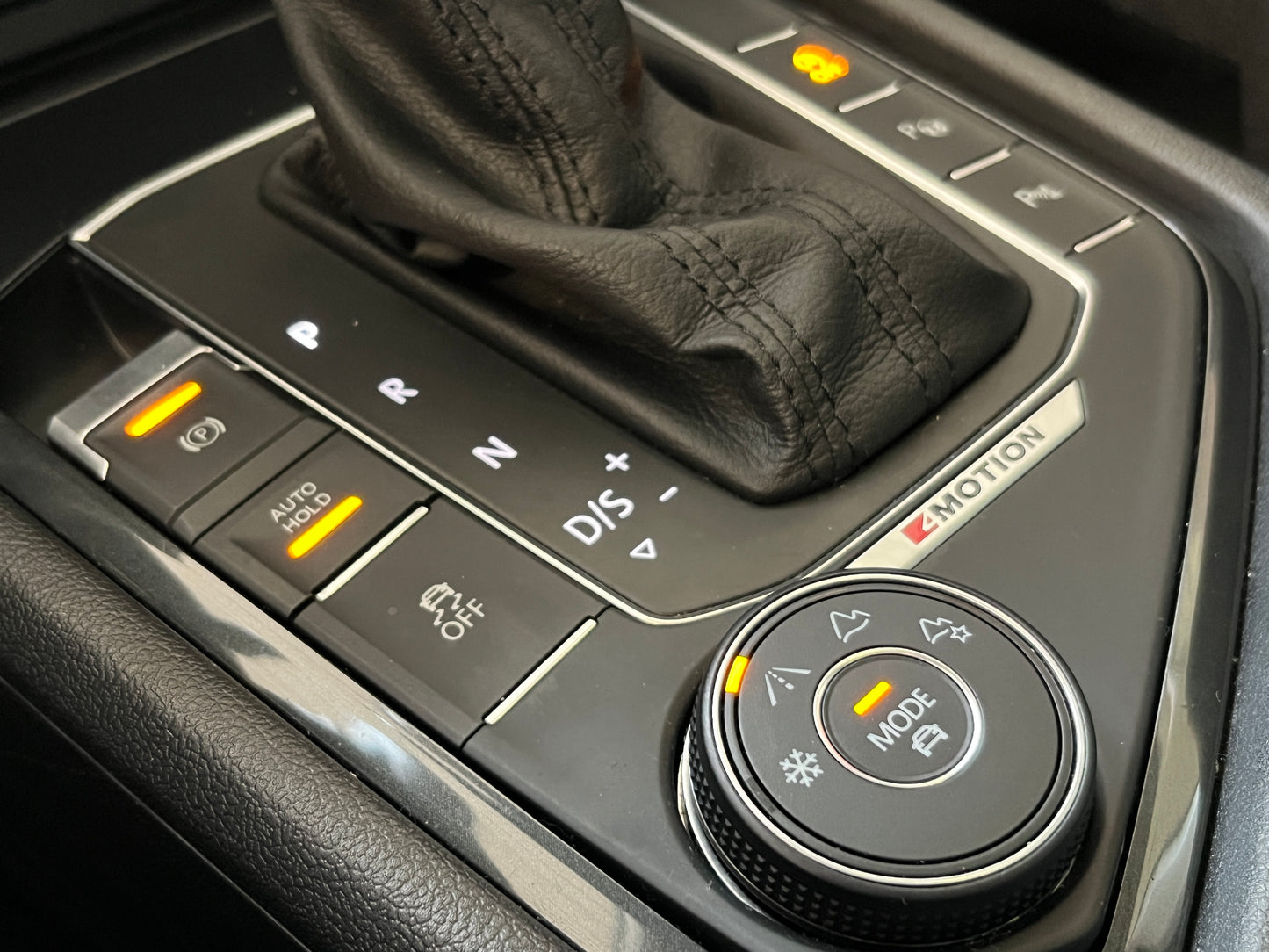 Volkswagen TIGUAN 2.0 TSI 4Motion Highline R-line HUD DSG