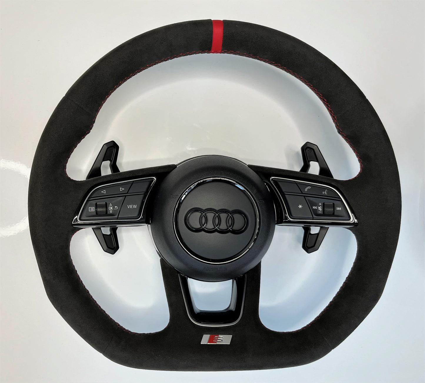 Audi A3 8V - A4 A5 B9 - Alcantara or Leather Steering Wheel