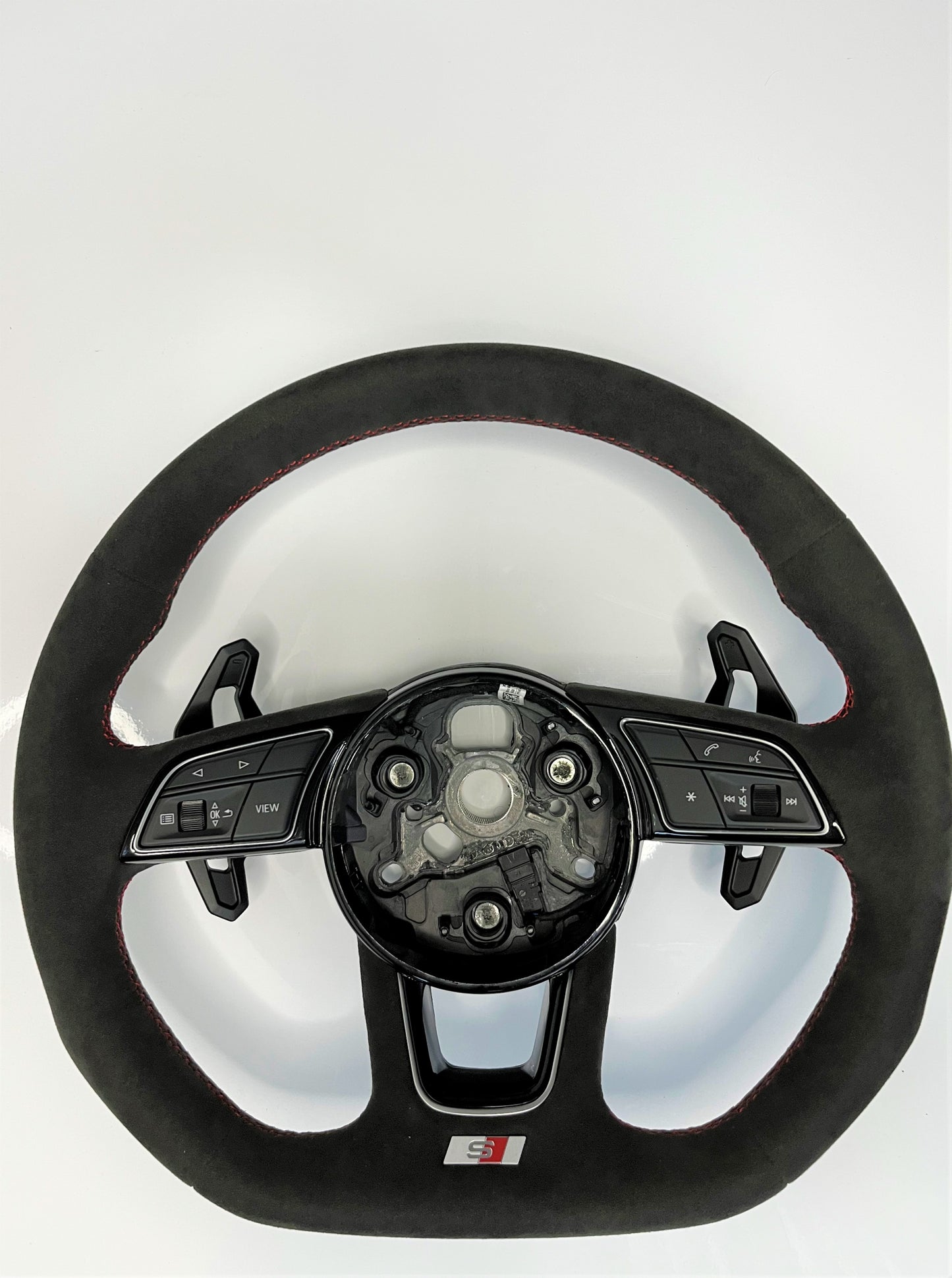 Audi A3 8V - A4 A5 B9 - Alcantara or Leather Steering Wheel